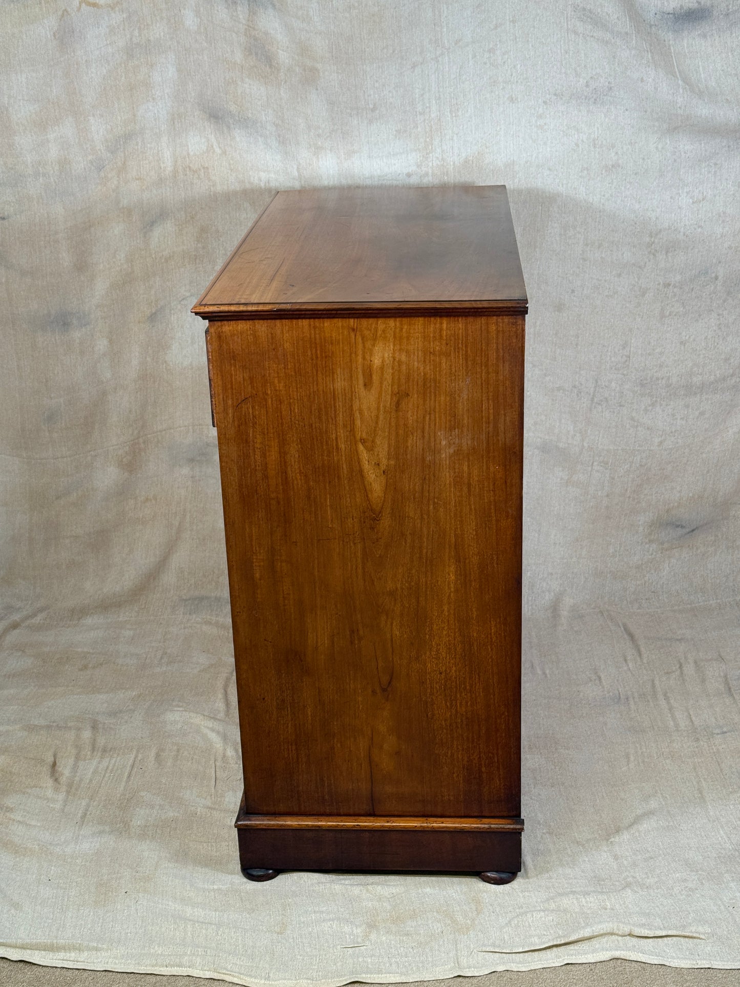 Victorian Chest of Drawers