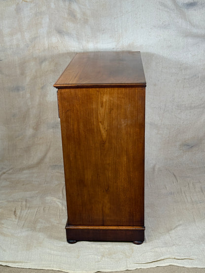 Victorian Chest of Drawers