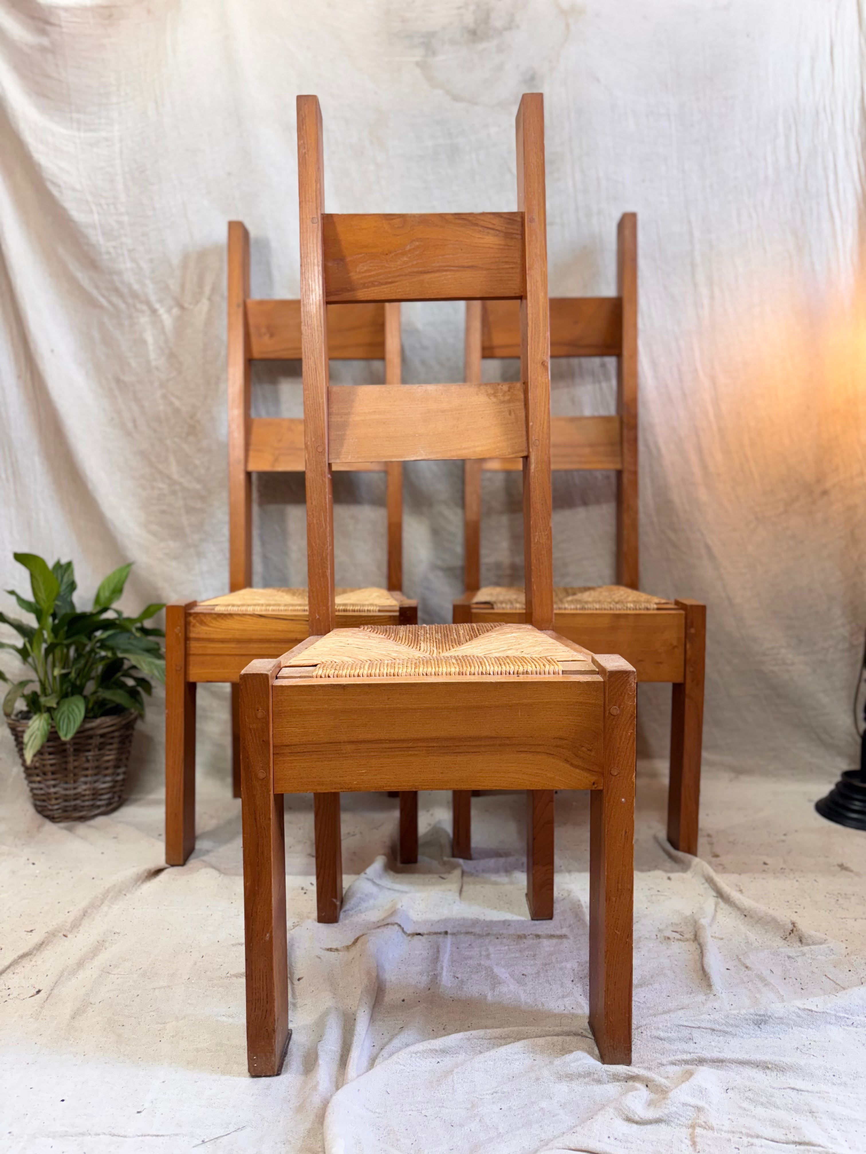 Set of 4 Folk Style Chairs with Rush Seat.