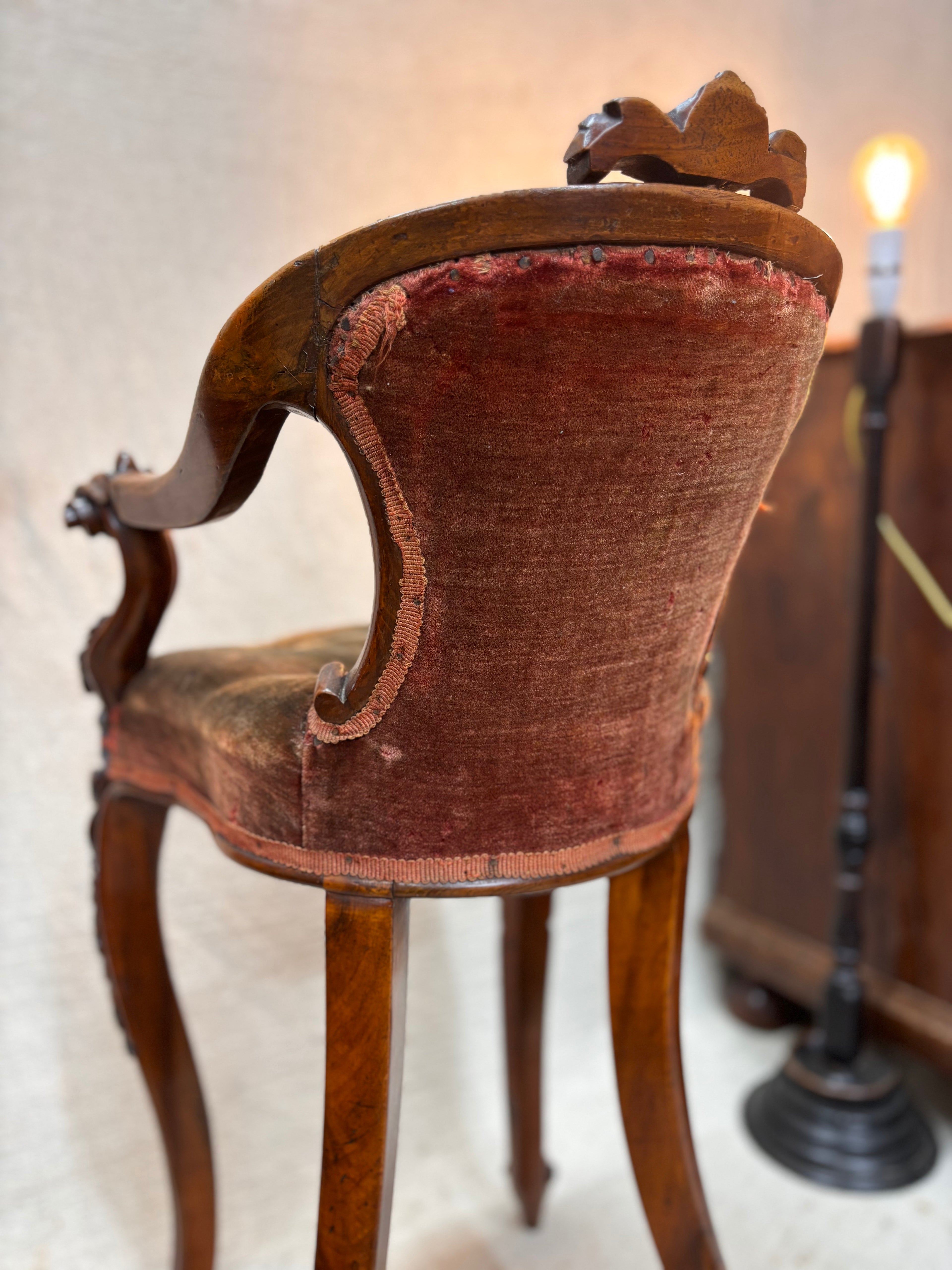 Victorian Child’s Parlour or Dressing Chair.