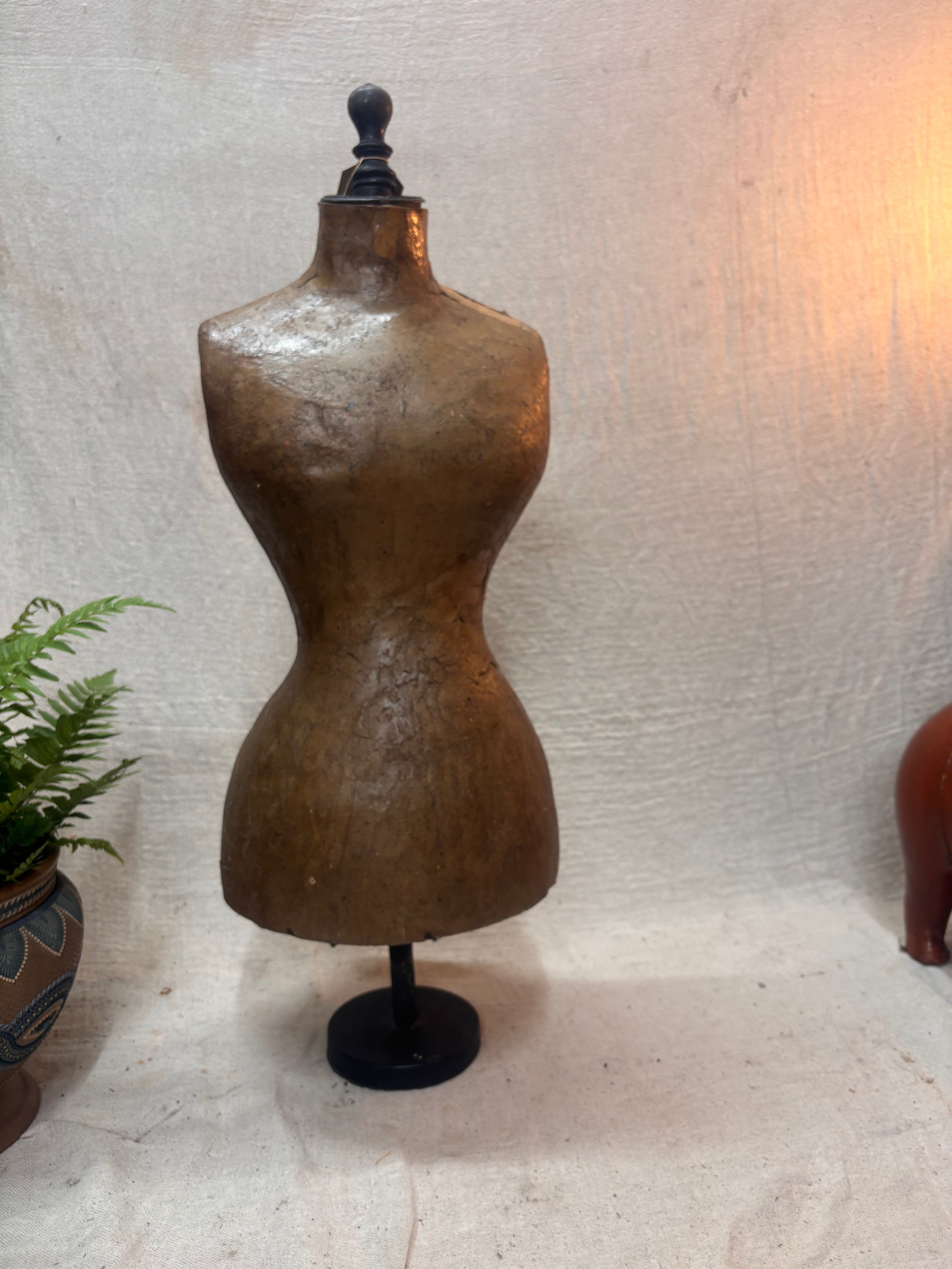 Wasp Waist Mannequin