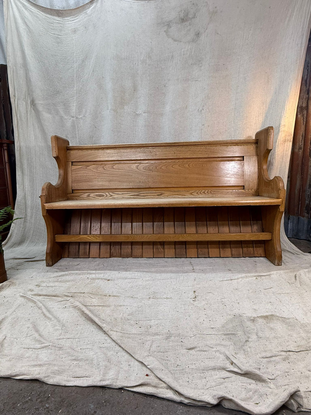 Golden Oak Church Pew