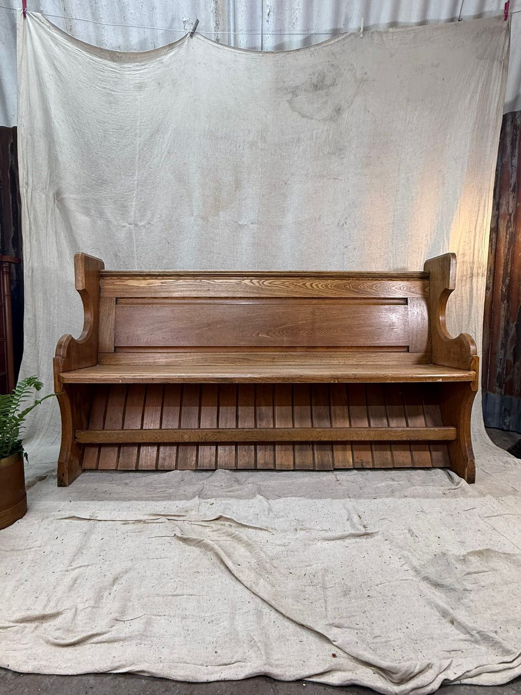 Golden Oak Church Pew