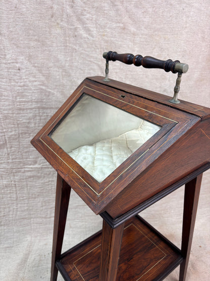 Bijouterie Display Cabinet