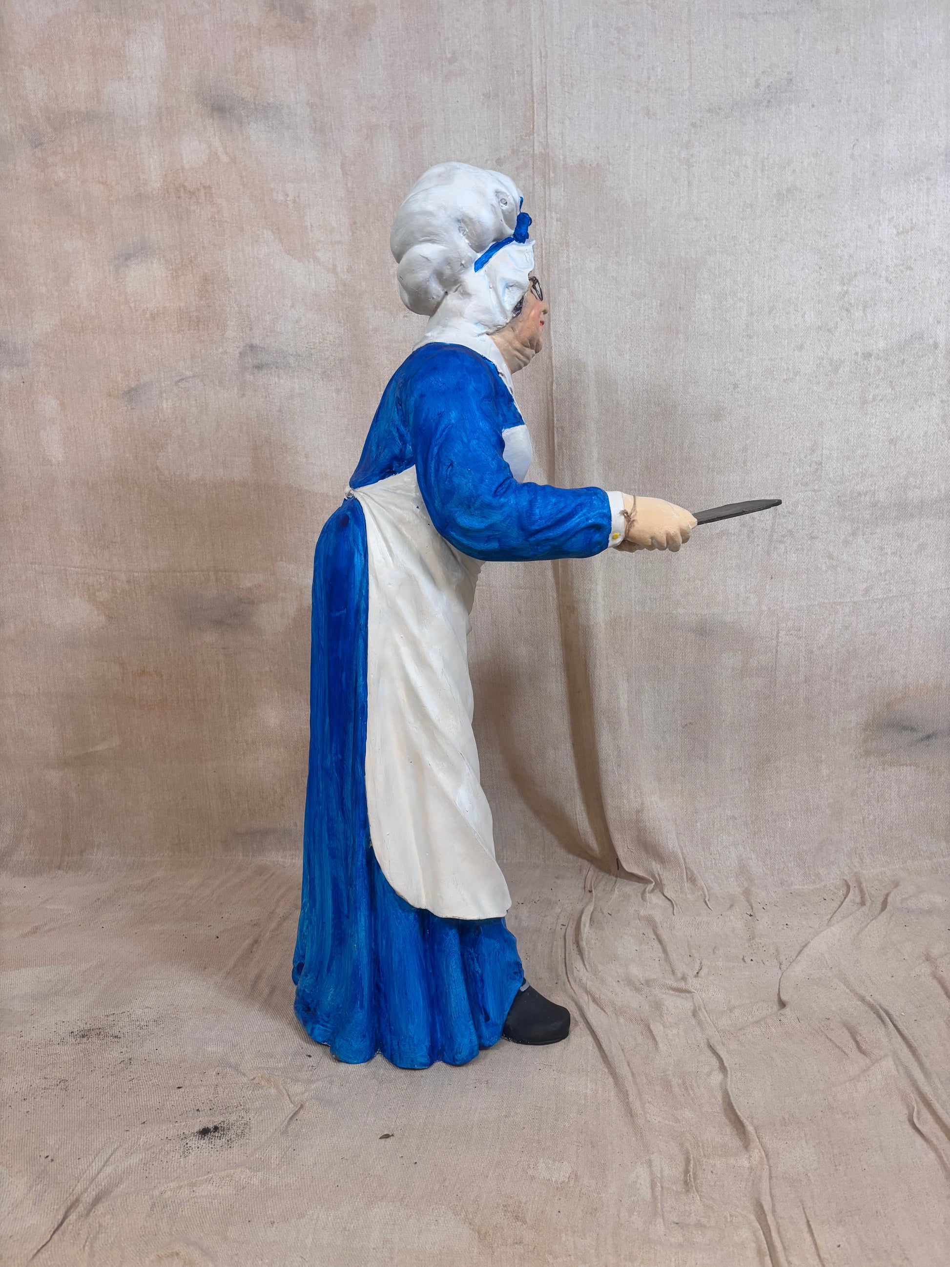 Novelty Baker Dumbwaiter Figurine 