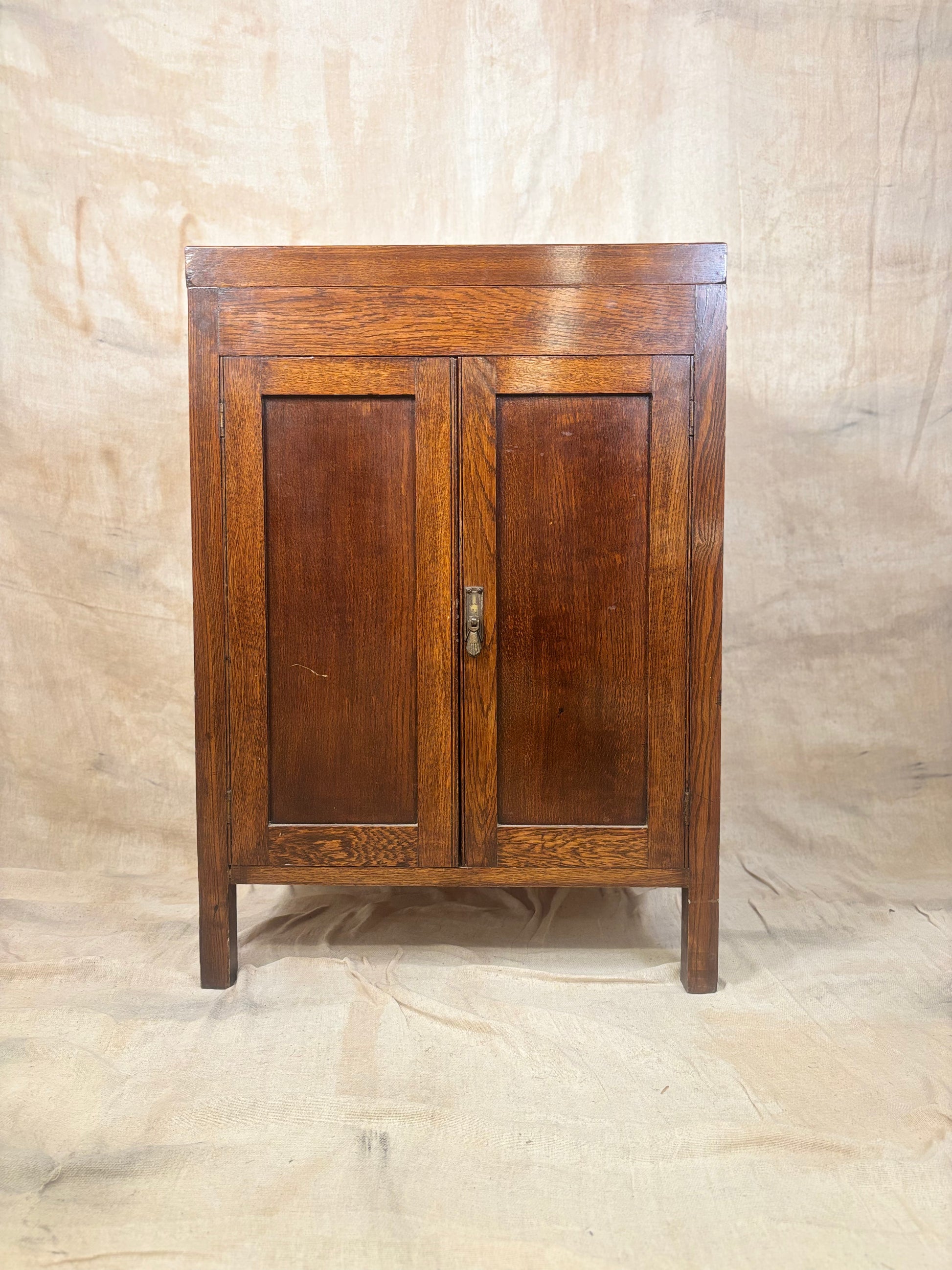 Antique Oak Lidded Washstand with Ceramic Sink and Mirror
