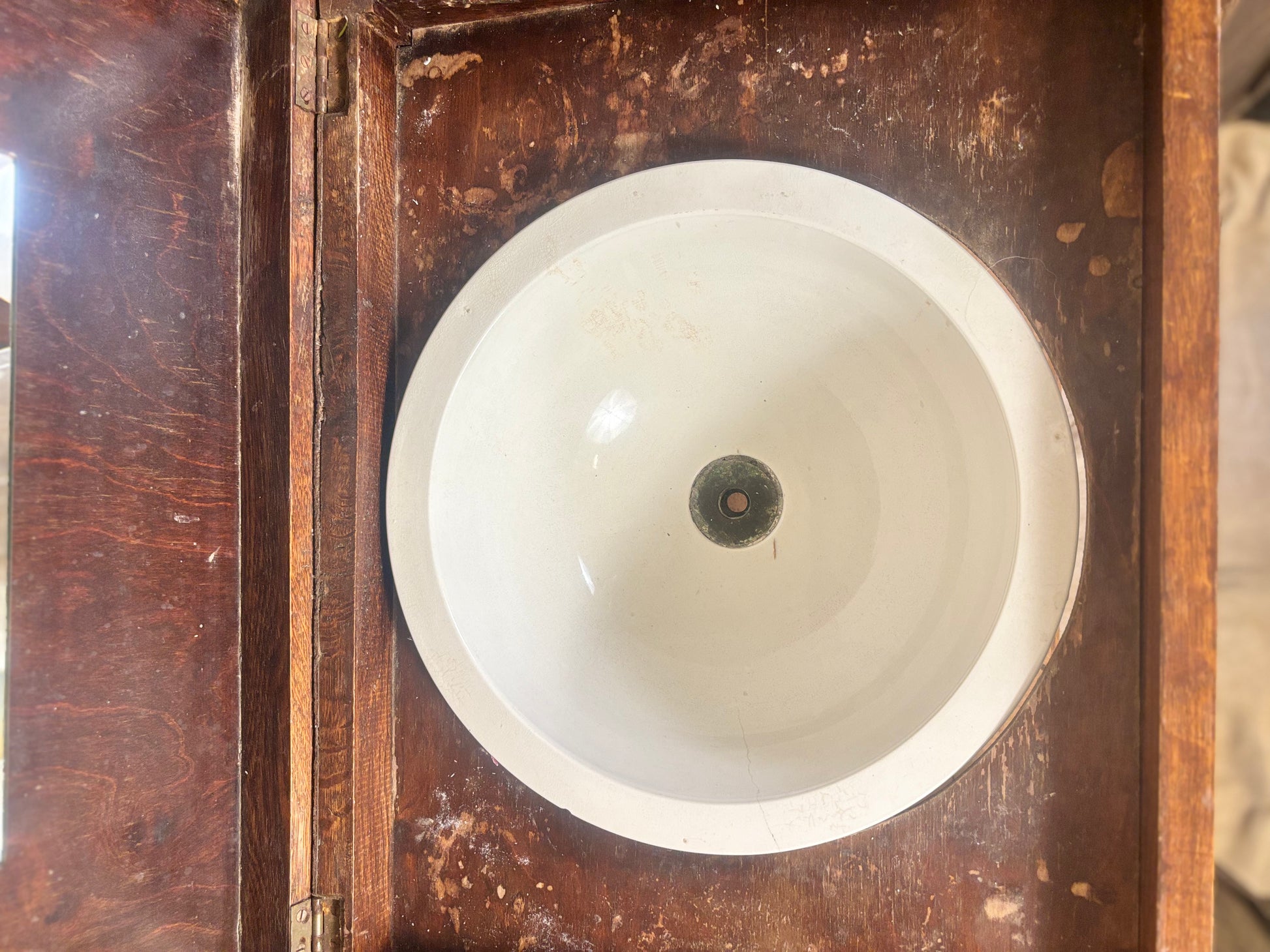 Antique Oak Lidded Washstand with Ceramic Sink and Mirror