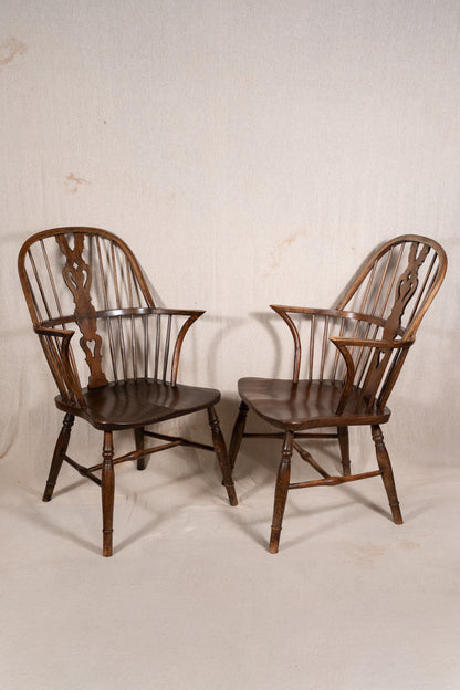 Windsor Chairs, Elm and Yew, Pair