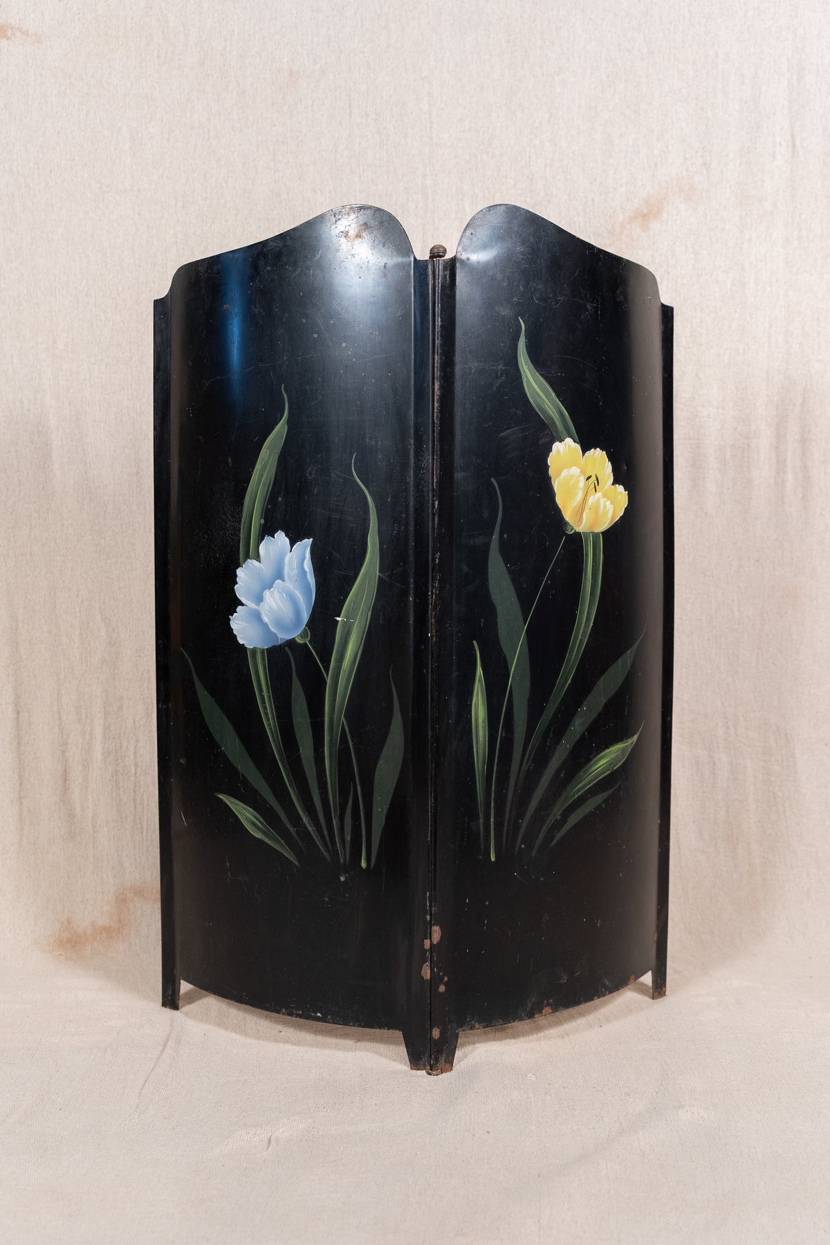 Art Nouveau hand painted folding screen Tulip