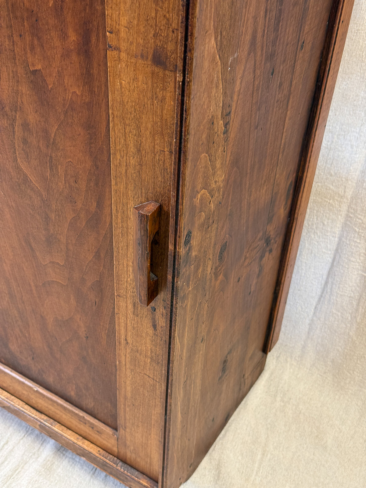 French Sliding Door Cabinet